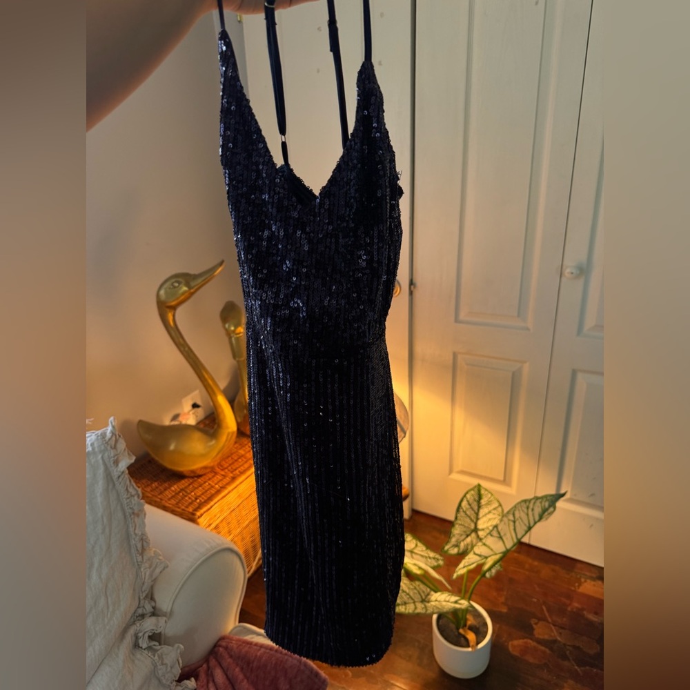Elegant Navy Sequin HOCO Dress 💙